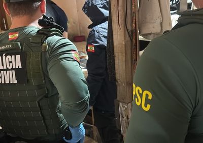 Materiais apreendidos ser&atilde;o submetidos &agrave; per&iacute;cia; investiga&ccedil;&atilde;o tramita sob sigilo