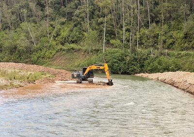 Interven&ccedil;&atilde;o tem como objetivo contribuir para a melhoria do escoamento das &aacute;guas e reduzir os impactos provocados pelas cheias na regi&atilde;o