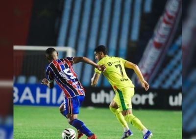 Quadricolor chegou a buscar o empate no primeiro tempo, mas sofreu gol no in&iacute;cio da etapa final e perdeu por 2 a 1