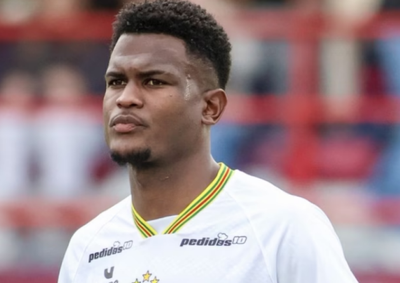 Defensor estava sem contrato desde 31 de julho, mas continuava treinando com o elenco enquanto aguardava a renova&ccedil;&atilde;o do empr&eacute;stimo
