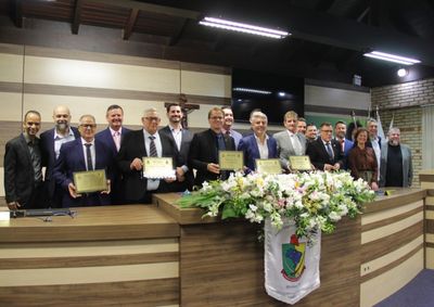 Honraria reconhece pessoas nascidas em outras cidades que contribu&iacute;ram para o desenvolvimento de Brusque em diferentes &aacute;reas