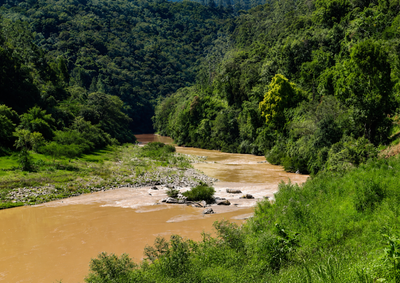 Cons&oacute;rcio vencedor ficar&aacute; respons&aacute;vel pelos projetos e pela constru&ccedil;&atilde;o da estrutura, que deve reduzir os impactos das cheias em Botuver&aacute;, Brusque e Itaja&iacute;