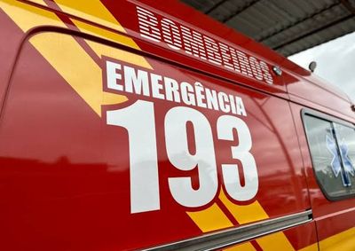 Homem estava consciente, mas desorientado, e relatava dores nas pernas durante atendimento dos bombeiros