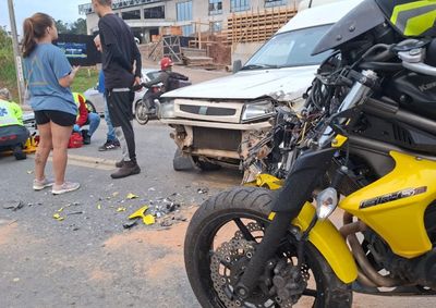 Acidente aconteceu na rodovia Ant&ocirc;nio Heil, no bairro Santa Rita, nesta segunda-feira (10)