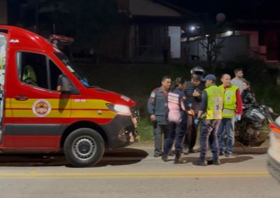 Acidente aconteceu no bairro S&atilde;o Pedro, na noite desta sexta-feira (21)