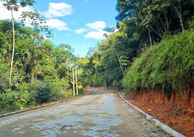 Prefeitura informa que ainda n&atilde;o h&aacute; prazo oficial para finalizar os trabalhos e orienta motoristas a utilizarem rotas alternativas
