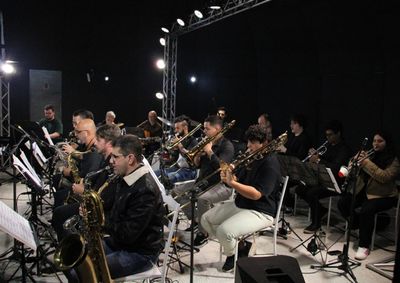 Apresenta&ccedil;&atilde;o reuniu hinos, composi&ccedil;&otilde;es de Aldo Krieger e obras tradicionais das big bands na noite de segunda-feira (14)