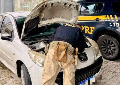 Peugeot 207 havia sido levado de uma oficina mec&acirc;nica h&aacute; cerca de duas semanas