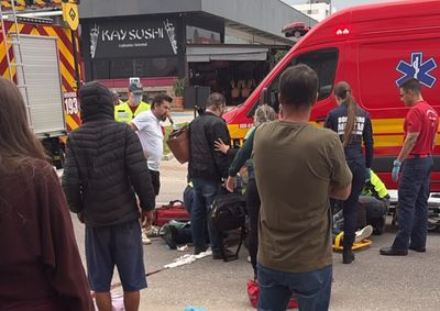Atropelamento aconteceu por volta das 16h26 desta segunda-feira (14), na rua Gustavo Schlosser