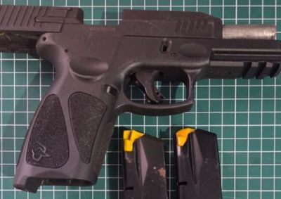 Pol&iacute;cia Civil apreendeu pistola 9 mm, carregadores e muni&ccedil;&otilde;es; registro da arma estava vencido desde julho