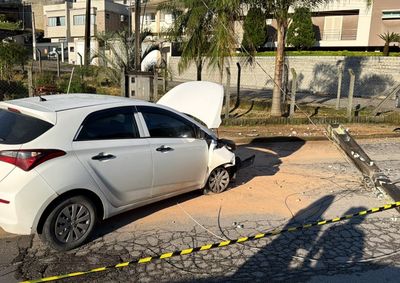 Acidente aconteceu na manh&atilde; deste s&aacute;bado (17)