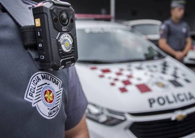 Abordagem ocorreu durante deslocamento para atendimento de ocorr&ecirc;ncia. Homem tinha mandado de pris&atilde;o decorrente de condena&ccedil;&atilde;o judicial.