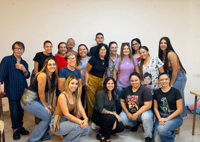 Atividade ministrada por Nat&aacute;lia Tonda focou em t&eacute;cnicas digitais e produ&ccedil;&atilde;o de conte&uacute;do para a popula&ccedil;&atilde;o local.