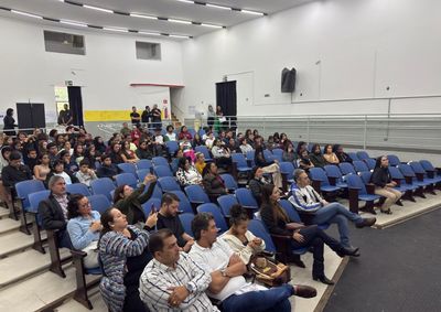 Encontro realizado no Centro Cultural reuniu lideran&ccedil;as civis e institucionais para tra&ccedil;ar diretrizes de amparo infanto-juvenil
