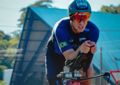 Competi&ccedil;&atilde;o que ocorre em Ara&ccedil;atuba re&uacute;ne participantes de trinta e quatro cidades e impulsiona o turismo esportivo regional