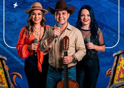 A retomada do evento teve in&iacute;cio na noite desta sexta-feira (26), reunindo fam&iacute;lias e visitantes na Pra&ccedil;a Central