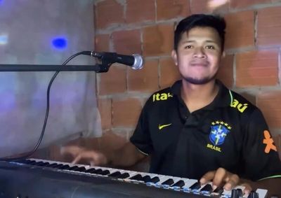 Deivid Rossati Ajala, de 24 anos, mora na Aldeia Te'&yacute;ikue