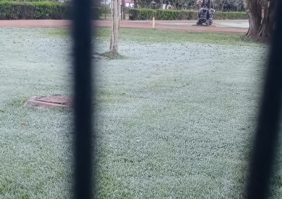 As menores marcas ocorreram em Iguatemi, com 1&deg;C, Tacuru, com 1,4&deg;C, Amambai e Coronel Sapucaia, com 2&deg;C