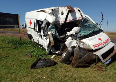 O motorista estava sozinho na ambul&acirc;ncia no momento do acidente