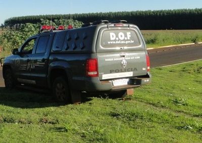 O bloqueio policial aconteceu na rodovia MS-156, na rotat&oacute;ria de acesso ao munic&iacute;pio