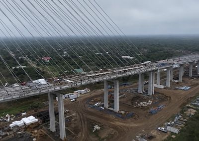 O momento da uni&atilde;o foi acompanhado pelo escrit&oacute;rio italiano respons&aacute;vel pelo projeto estrutural da ponte