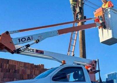 Os investimentos contemplaram ainda a moderniza&ccedil;&atilde;o completa da ilumina&ccedil;&atilde;o dos distritos de Nova Am&eacute;rica e Cristalina