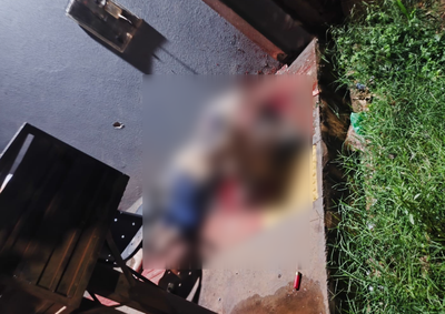O garoto estava com Bruno Pereira Barbosa, de 35 anos, executado, no mesmo local, com tiros