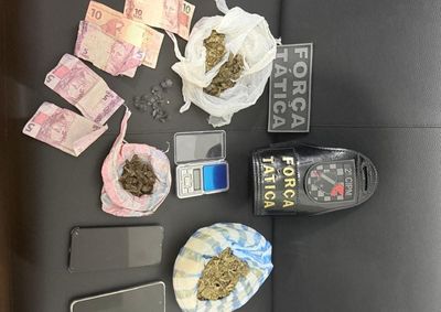 O suspeito afirmou aos policiais que havia trocado o celular por por&ccedil;&otilde;es de crack
