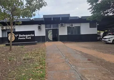 Enquanto prestava depoimento, os policiais constataram dano no caminh&atilde;o do marido