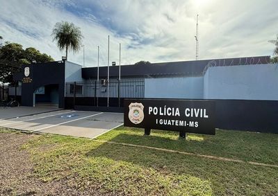 Em uma sacola deixada pelo autor, os policiais localizaram a arma do crime
