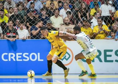 O Juventude AG recebeu o S&atilde;o Louren&ccedil;o Futsal-SC e venceu com autoridade pelo placar de 4 a 0