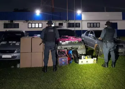 Em um ve&iacute;culo Chevrolet Corsa, foram localizadas 59 caixas de TG, produto utilizado como caneta emagrecedora
