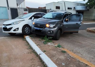 O sinistro ocorreu na Avenida Presidente Vargas, em frente &agrave; R&aacute;dio Jota FM
