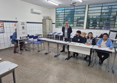 Munic&iacute;pio teve 16.245 eleitores presentes nas urnas; chuva pela manh&atilde; e filas no per&iacute;odo da tarde marcaram o dia de vota&ccedil;&atilde;o