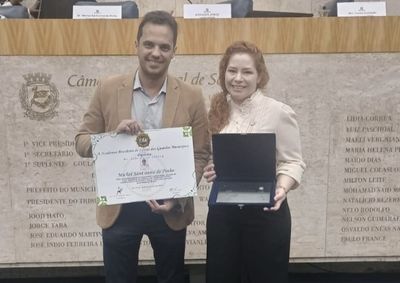Tereza Viana recebeu honraria em S&atilde;o Paulo por pesquisa sobre regenera&ccedil;&atilde;o neural e doen&ccedil;as neurodegenerativas
