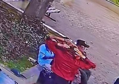 Abordagem aconteceu na Pra&ccedil;a Comendador Martins ap&oacute;s movimenta&ccedil;&atilde;o suspeita ser identificada pelo sistema de monitoramento da cidade