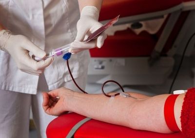 Estoques est&atilde;o em n&iacute;vel cr&iacute;tico e todos os tipos sangu&iacute;neos s&atilde;o necess&aacute;rios para ajudar pacientes que dependem de transfus&otilde;es