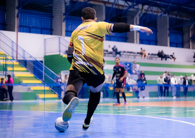Teve vit&oacute;ria hist&oacute;rica, jogo apertado e Cabre&uacute;va mostrando for&ccedil;a dentro de quadra