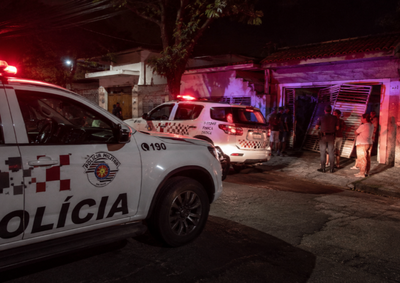 Mulher pediu ajuda durante confus&atilde;o, mas mudou de atitude na delegacia e tentou impedir que o companheiro fosse preso