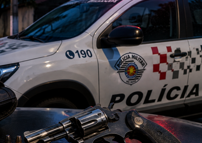 Pol&iacute;cia Militar apreendeu arma calibre .22 e 13 muni&ccedil;&otilde;es durante atendimento a uma den&uacute;ncia na Estrada do Pira&iacute;
