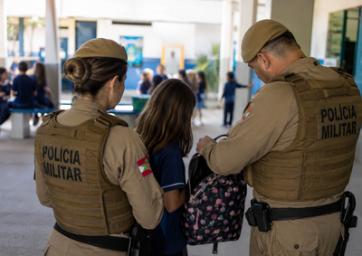Adolescente informou que havia adquirido o produto de outra pessoa e recebeu orienta&ccedil;&otilde;es junto ao respons&aacute;vel