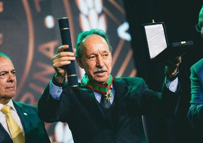 Reconhecimento destaca a contribui&ccedil;&atilde;o do empres&aacute;rio para o desenvolvimento econ&ocirc;mico e social de Santa Catarina