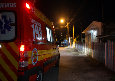 Equipe do Corpo de Bombeiros foi acionada por volta das 2h e constatou o &oacute;bito no local; circunst&acirc;ncias ser&atilde;o apuradas pelas autoridades.