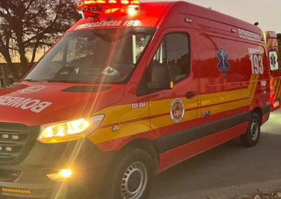 V&iacute;tima chegou a ser socorrida pelos bombeiros, mas n&atilde;o resistiu aos ferimentos ap&oacute;s dar entrada no hospital