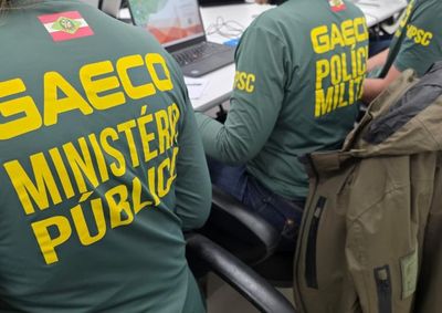 Tribunal flexibilizou duas medidas cautelares impostas a Emerson Maas; demais restri&ccedil;&otilde;es permanecem em vigor