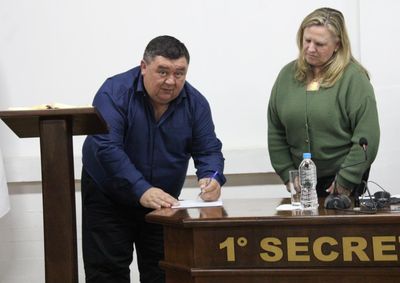 Primeiro suplente ocupa a vaga durante o per&iacute;odo em que Marcos Homer permanecer em cargo no Executivo