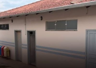 Populares estranharam o tempo que os jovens permaneciam no banheiro e acionaram a Pol&iacute;cia Militar