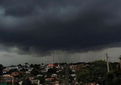 Frente semiestacion&aacute;ria mant&eacute;m SC inst&aacute;vel e pode provocar temporais intensos entre sexta-feira e domingo