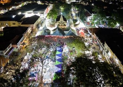 Shows e muita comida e bebida feitas com a fruta t&iacute;pica brasileira, sendo destaque do festival; evento pra todos os gostos. 