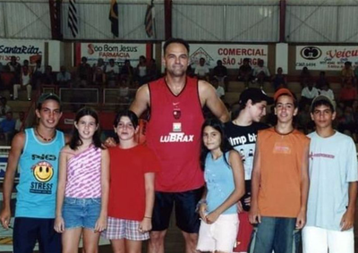 A vit&oacute;ria de 96 a 91 sobre o Flamengo de Oscar em 2000 ficou na hist&oacute;ria. Descubra como a pequena Casa Branca enfrentou a lenda do basquete